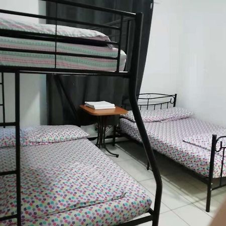University Apartment Торонто Екстериор снимка