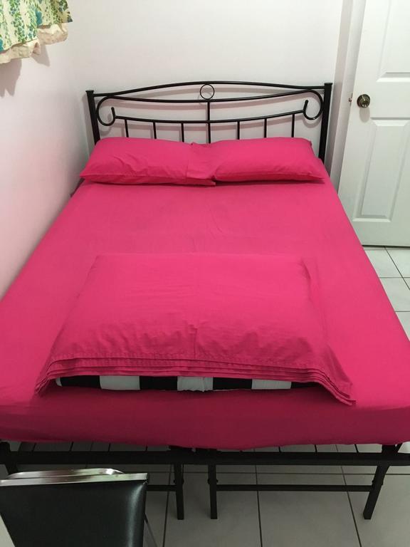University Apartment Торонто Екстериор снимка