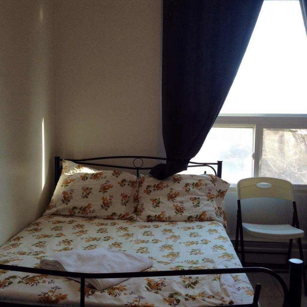 University Apartment Торонто Екстериор снимка
