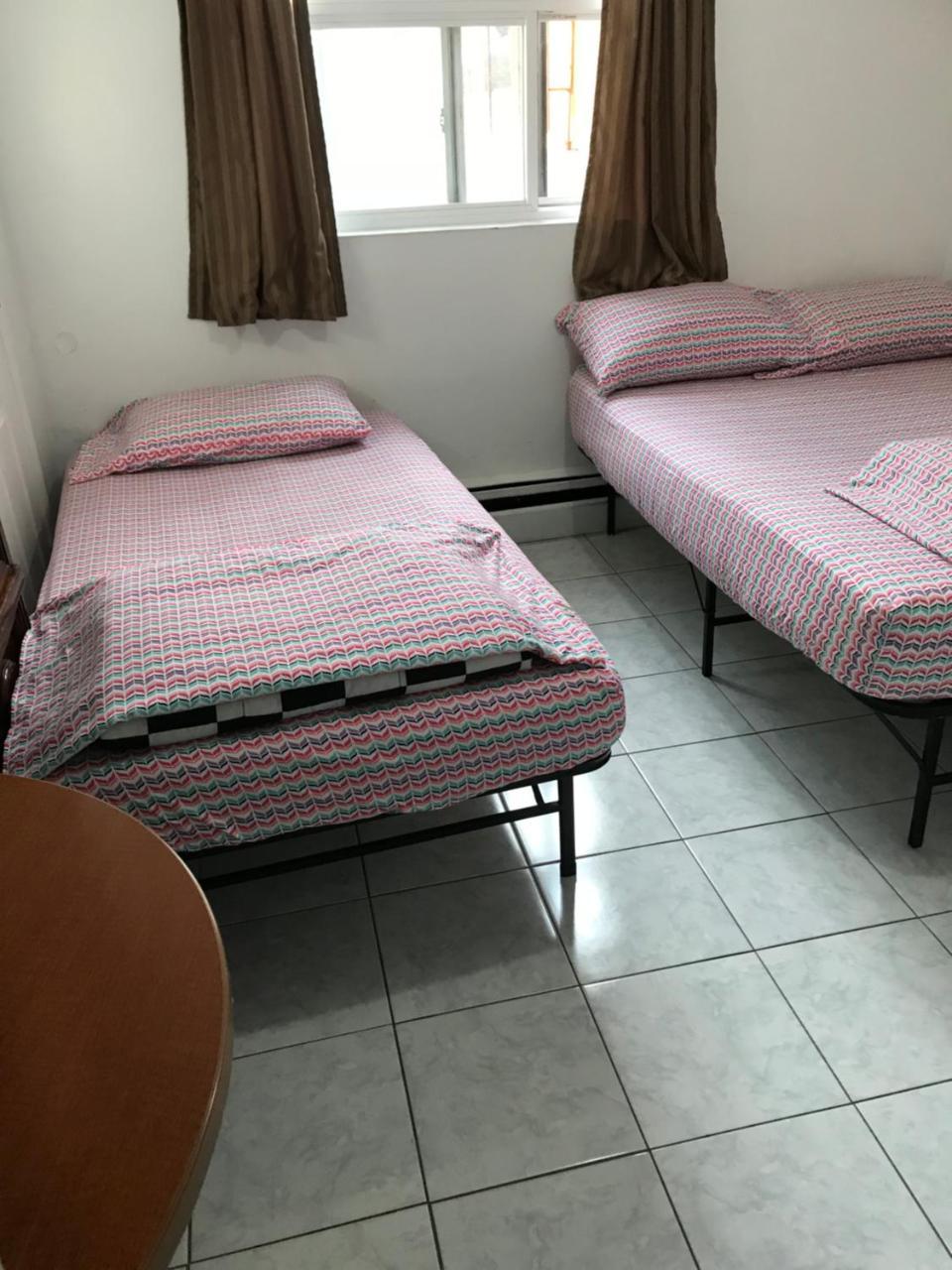 University Apartment Торонто Екстериор снимка