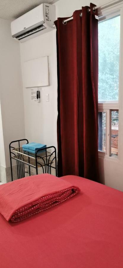 University Apartment Торонто Екстериор снимка