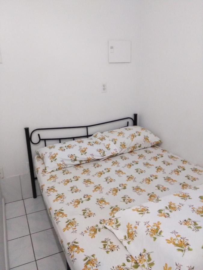 University Apartment Торонто Екстериор снимка